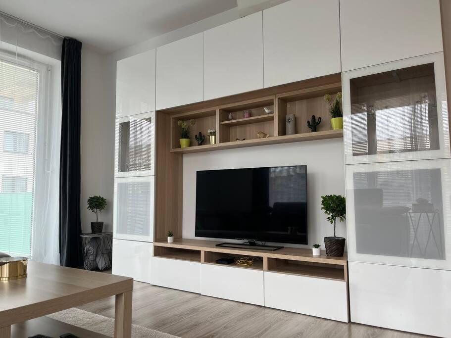 Diamond - 3 Bedroom, Luxurious In The Heart Of The Appartamento